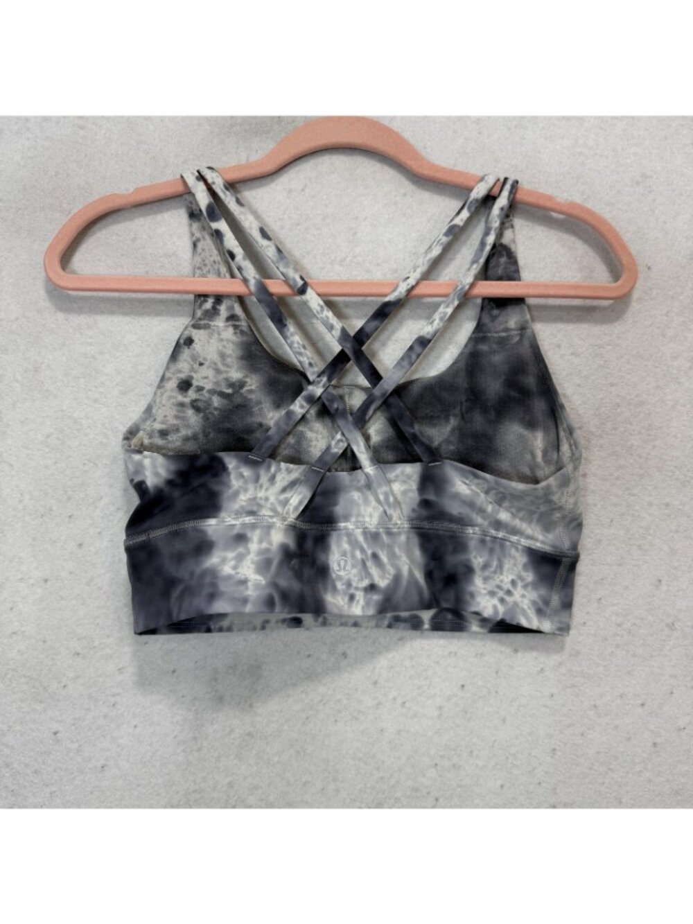 Lululemon Sports Bra Womens 8 Gray Tie Dye Strappy Crossback Yoga Athletic Top - Picture 6 of 7